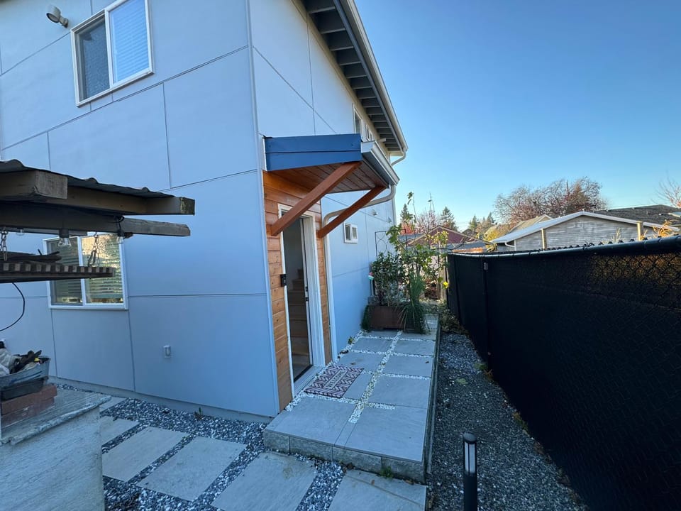 Property building, Day