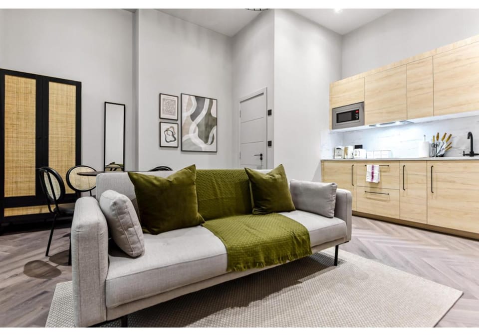 Kitchen or kitchenette, Living room, Seating area