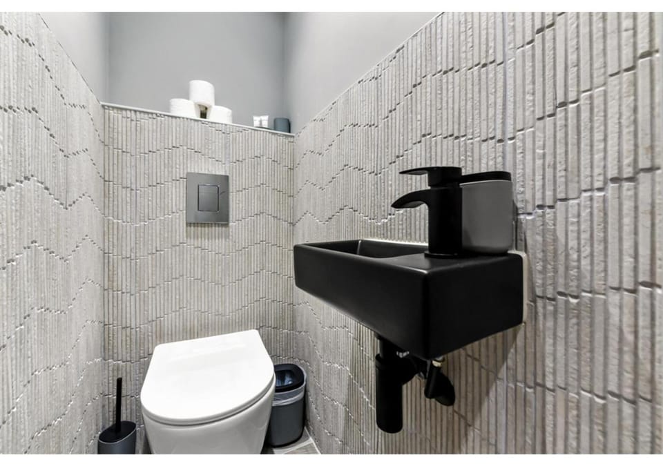 Toilet, Bathroom