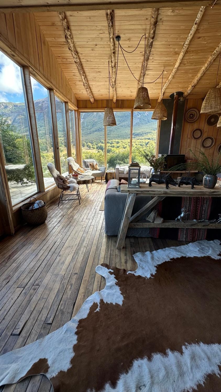 Living room, Seating area, Mountain view