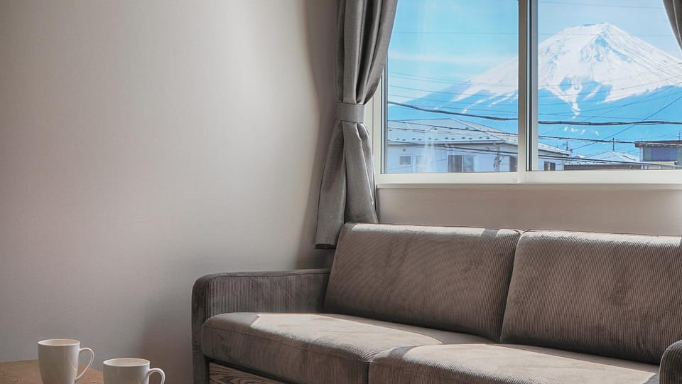 Natural landscape, Living room, Mountain view