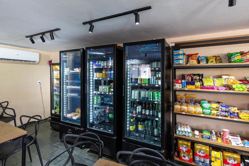 Supermarket/grocery shop
