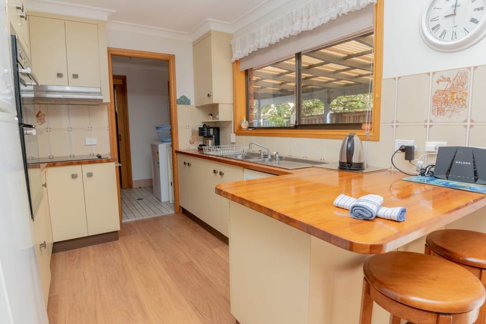 McKinnon on the Bay House in East Ballina