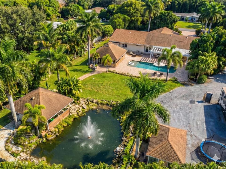 Villa Fiesta - Celebrate Dreams Create Memories House in Pembroke Pines
