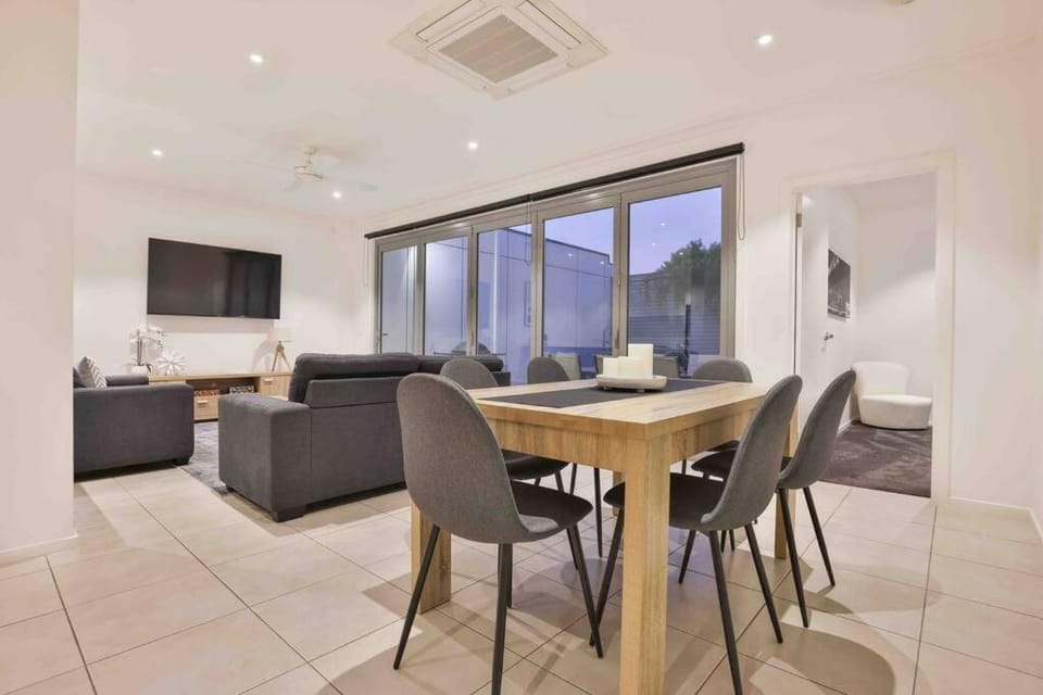 Inner City Stay Mildura Apartment in Mildura