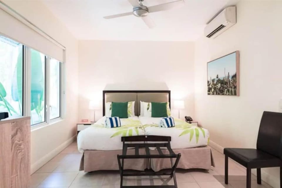 Oasis at The Beach Club: A Tropical Chic Retreat Apartment in Palm Cove