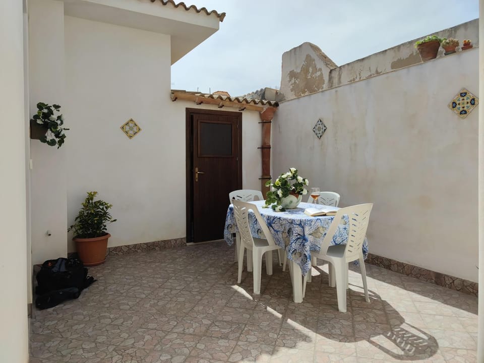 Inner courtyard view