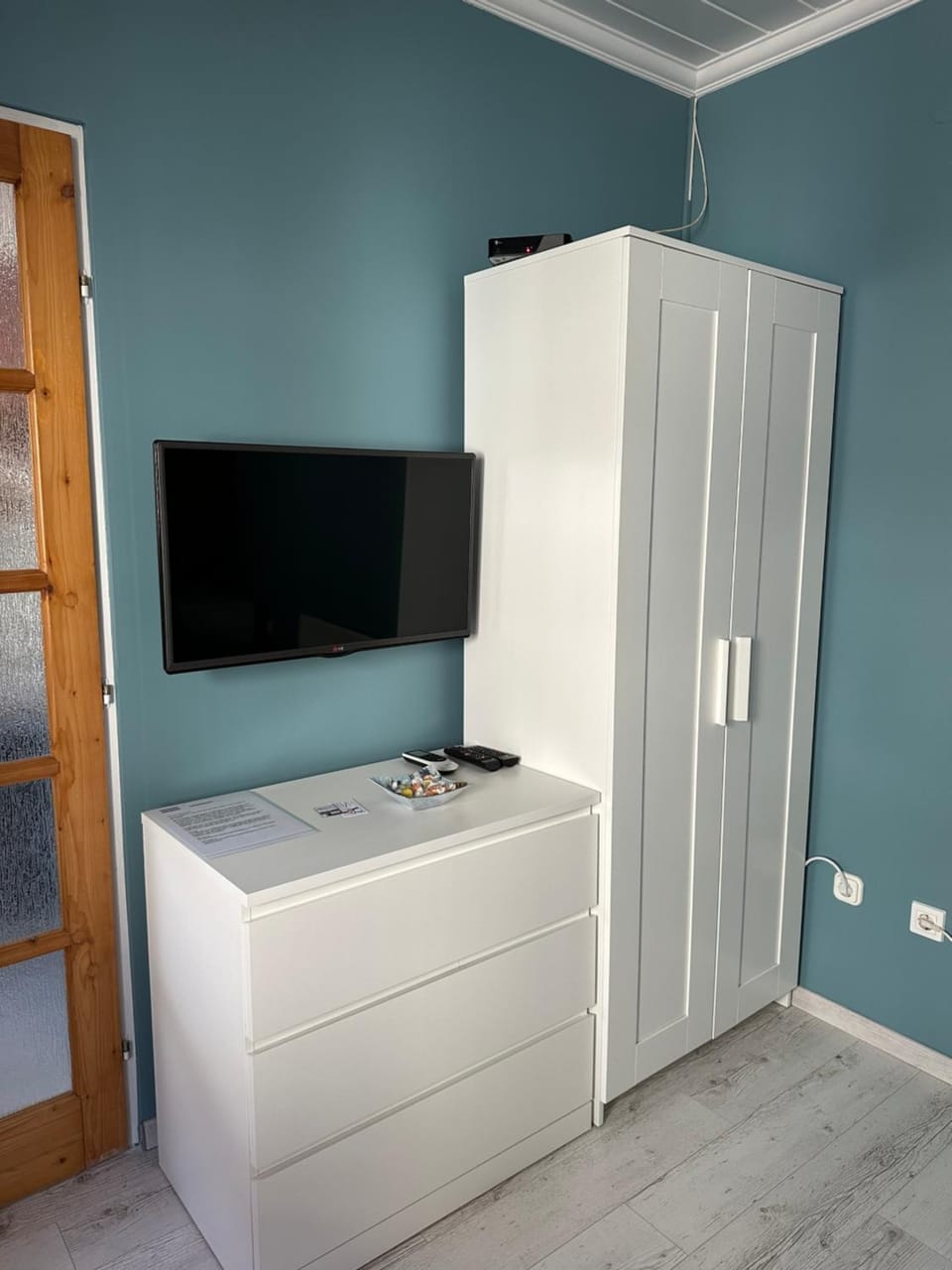 TV and multimedia, Bedroom, wardrobe