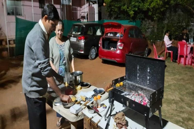 BBQ facilities, Food and drinks