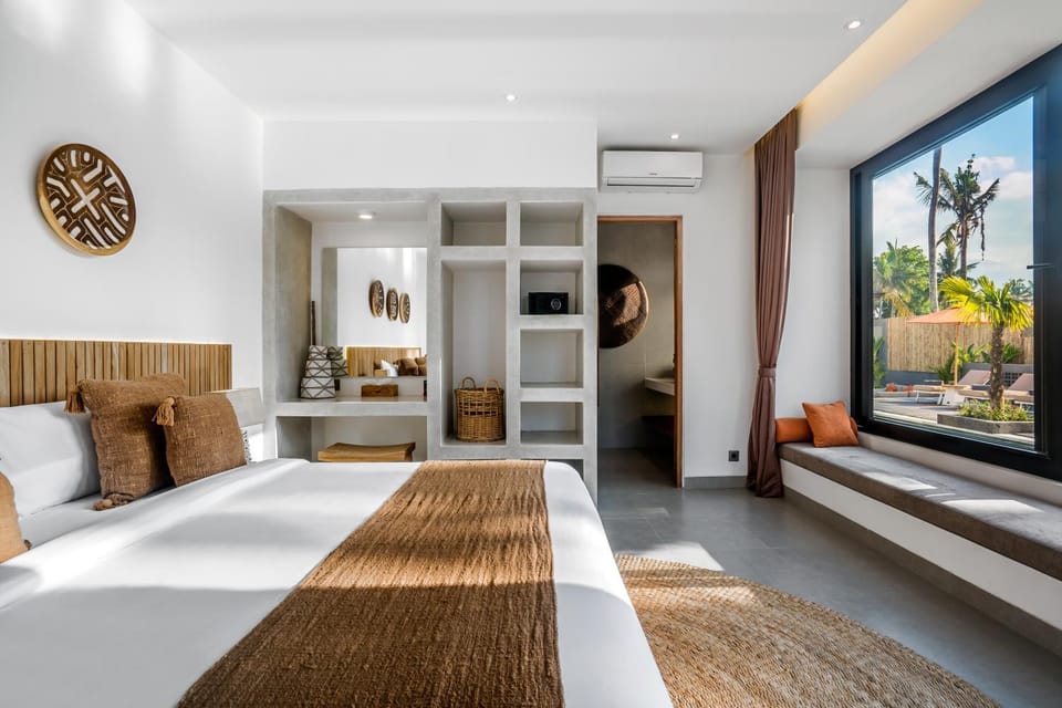 Bed, View (from property/room), Bedroom, internet, safe, air conditioner