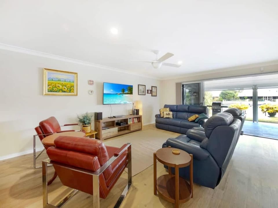 TV and multimedia, Living room