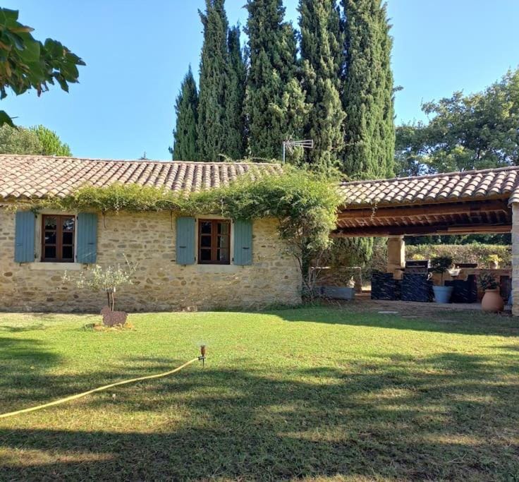 Property building, Natural landscape, Garden view