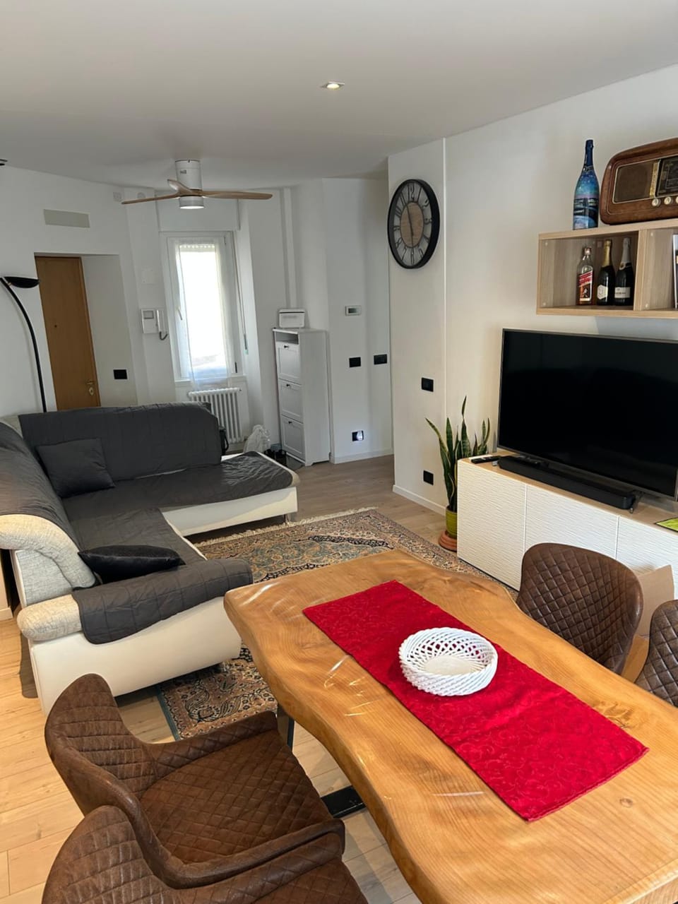 Communal lounge/ TV room, TV and multimedia, Living room