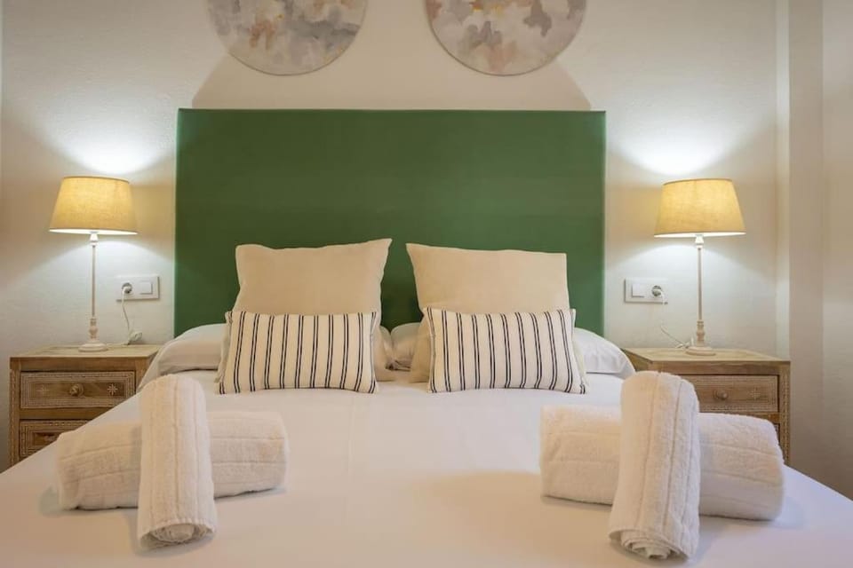 Bustos Tavera Suite Apartment in Seville