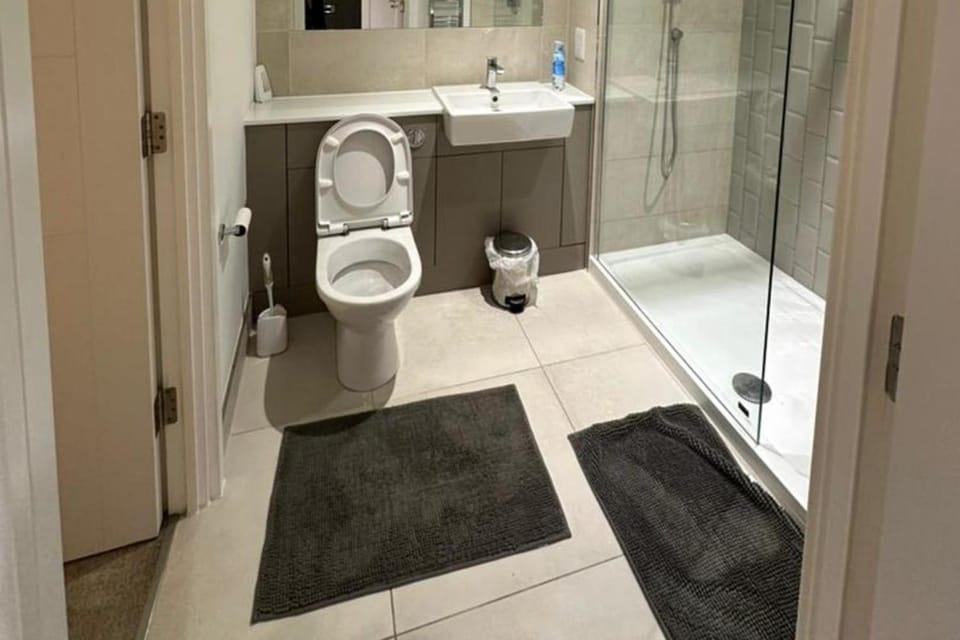 London - Apartment - Sleeps 2 - Garden - Pool Apartment in Edgware