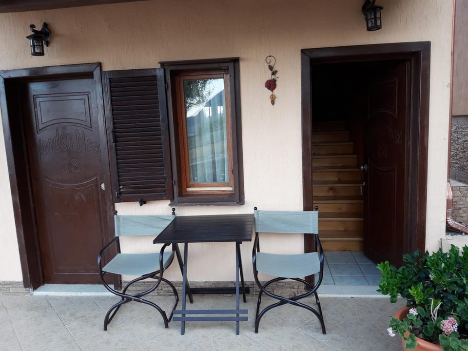 Wooden Nest Apartment in Euboea
