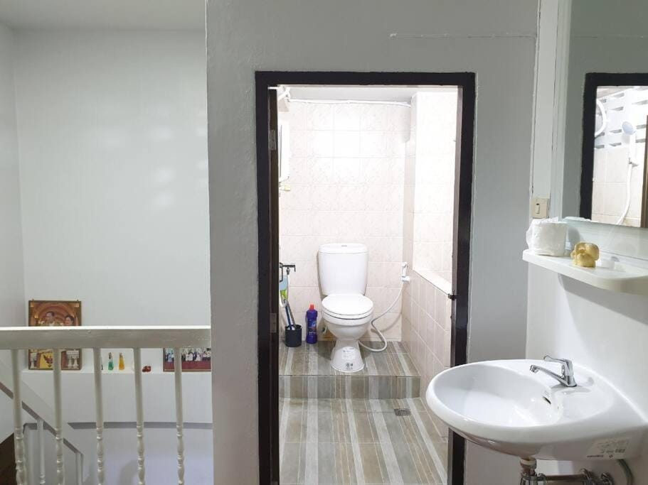 Toilet, Bathroom