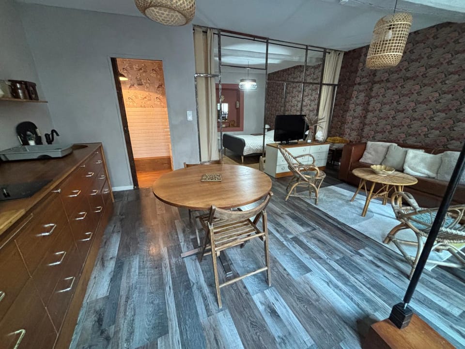 Mise en Seine Apartment in Vernon