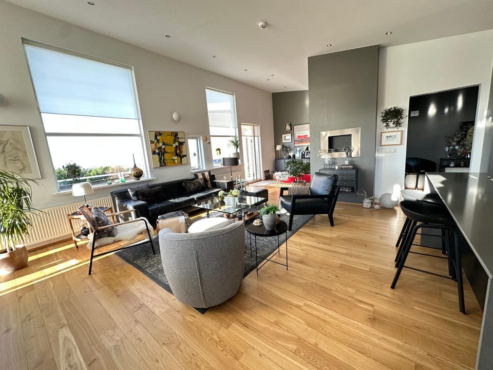 Modern and spacious 3 bedroom house, with fantastic view over Reykjavik. House in Reykjavik