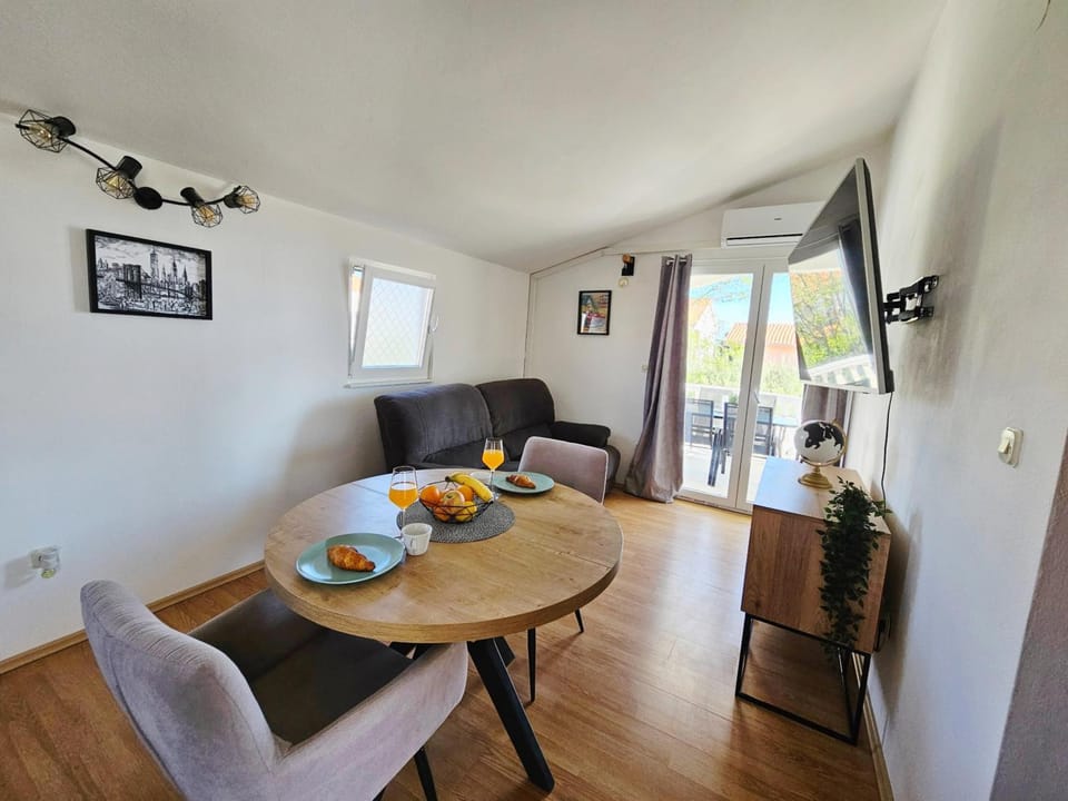 Apartment Loli - Nin Apartment in Zadar County