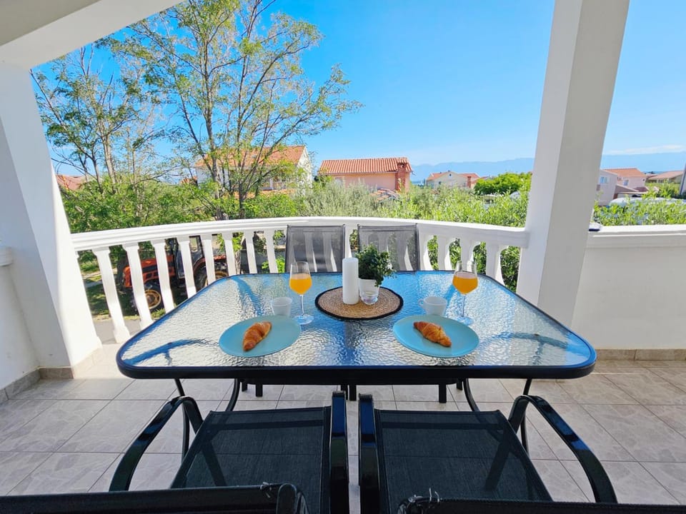 Apartment Loli - Nin Apartment in Zadar County