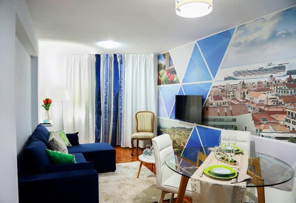 Funchal downtown 5min Marina + 2 bedroom + parking Apartment in Funchal