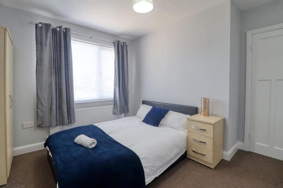 Highfield House cosy 4 bedroom House in Scunthorpe