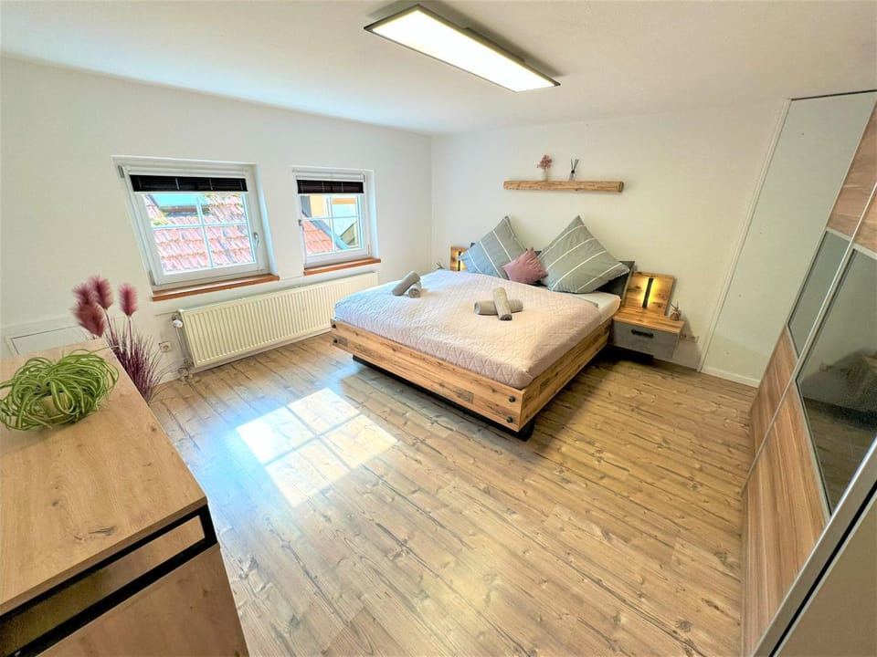 Bed, Bedroom