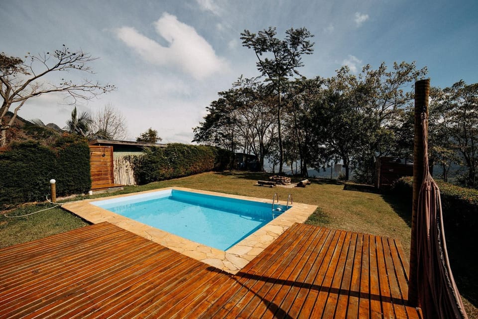 Cabana Cara de Cão House in State of São Paulo