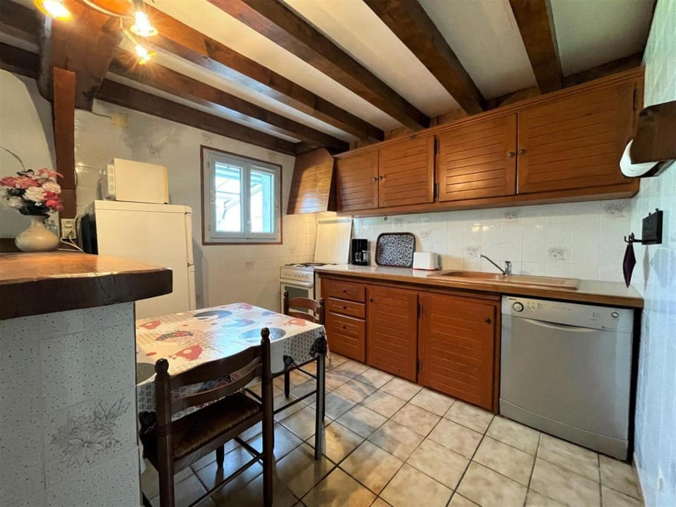 Chuta bas House in Nouvelle-Aquitaine