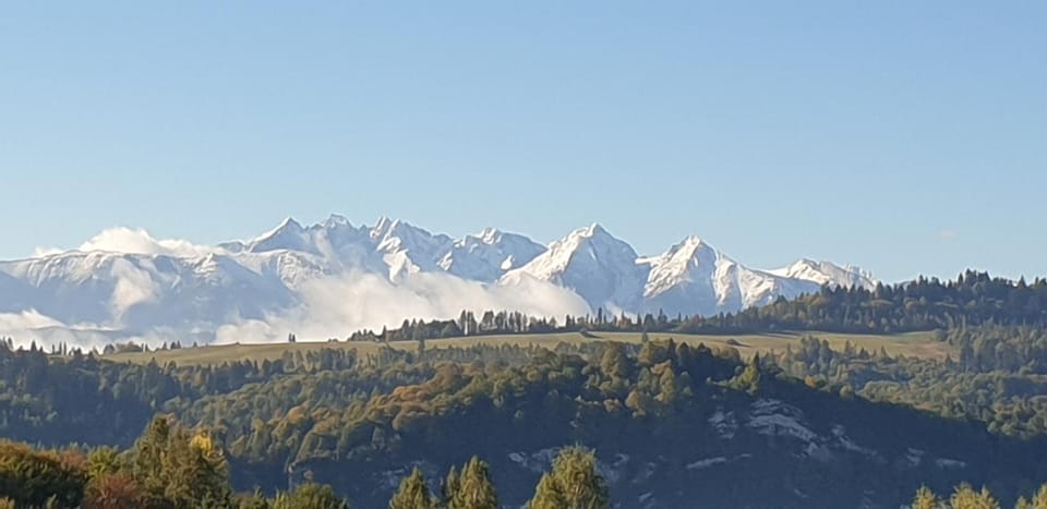 Nearby landmark, Day, Natural landscape, Winter, Mountain view