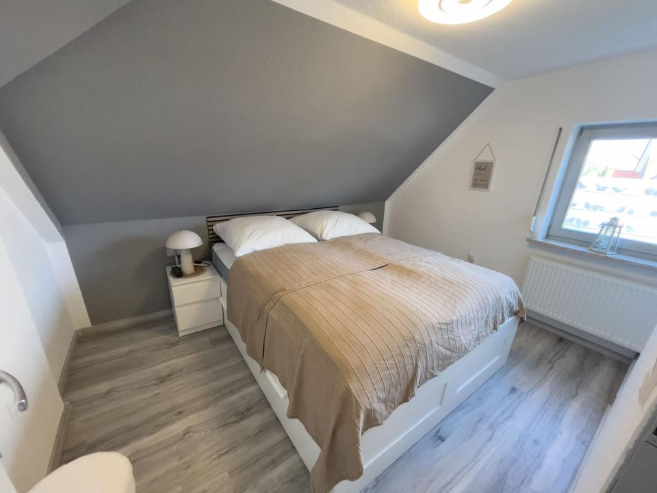 Kleiner Hookie in Hooksiel mit Hund House in Wilhelmshaven