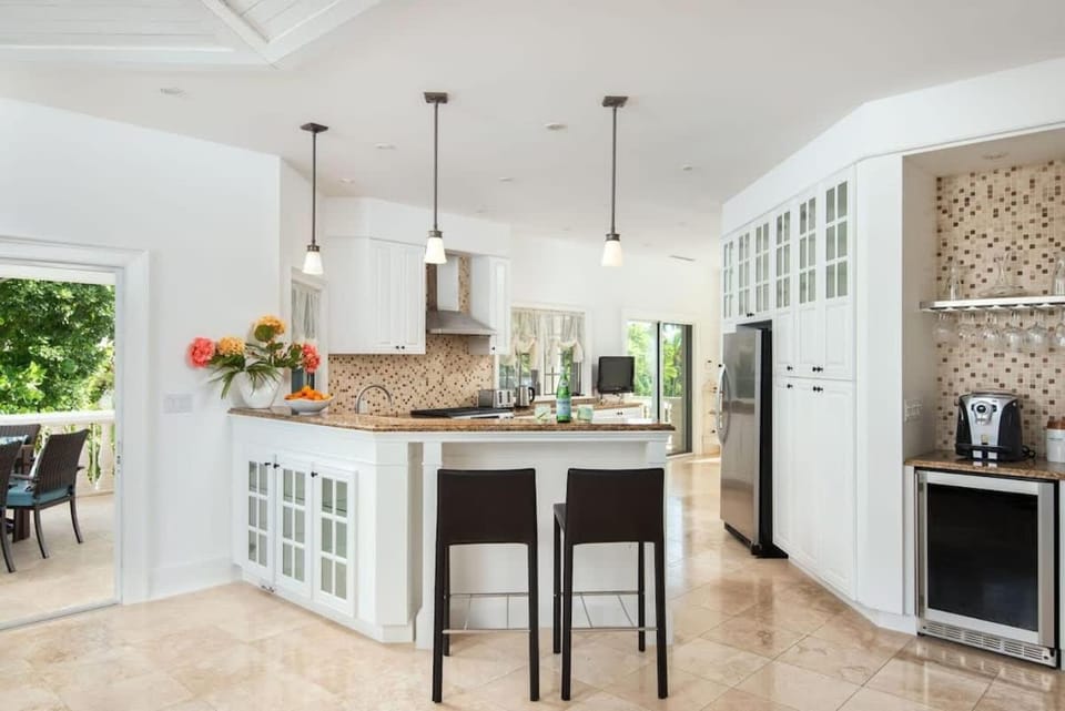 Villa with Sea View Villa in Turks and Caicos Islands