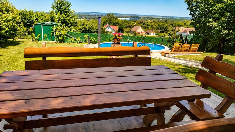 Garden, Seating area, Pool view, Swimming pool