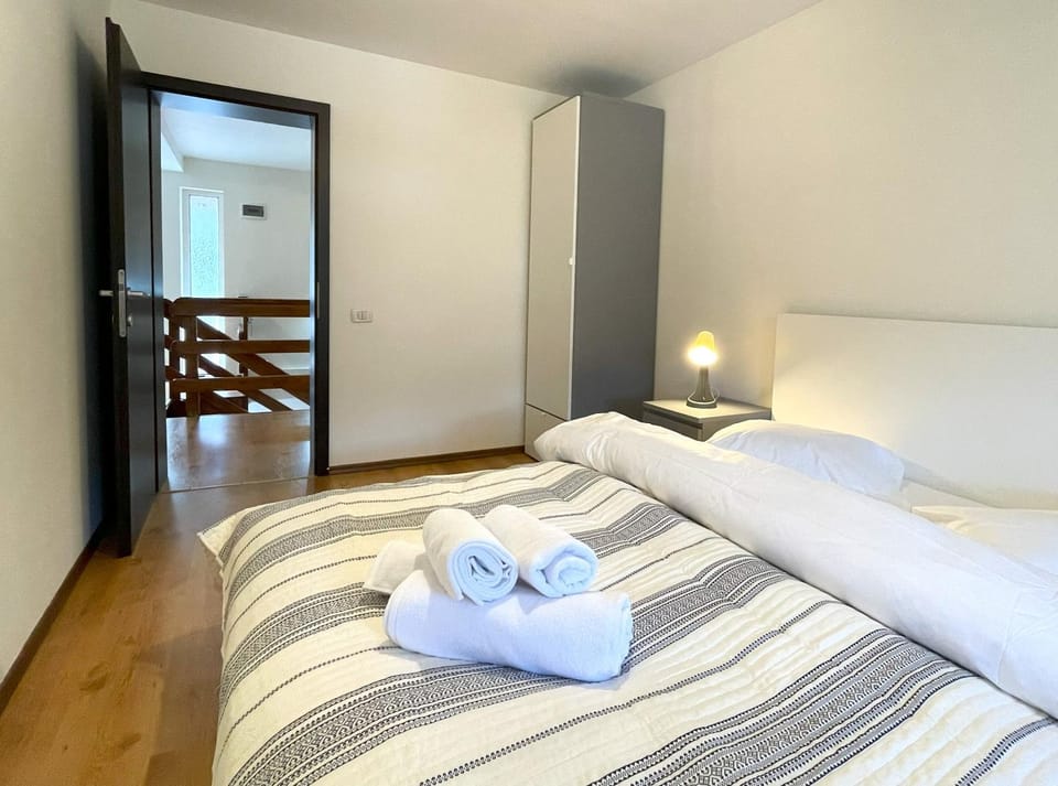 Bed, Photo of the whole room, Bedroom, towels, wardrobe