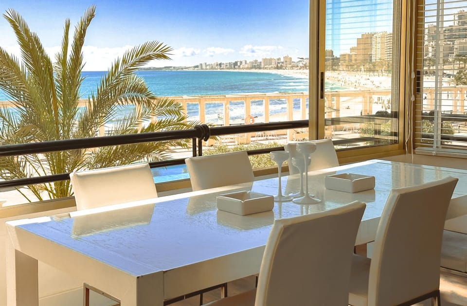 Day, Natural landscape, View (from property/room), Dining area, Sea view