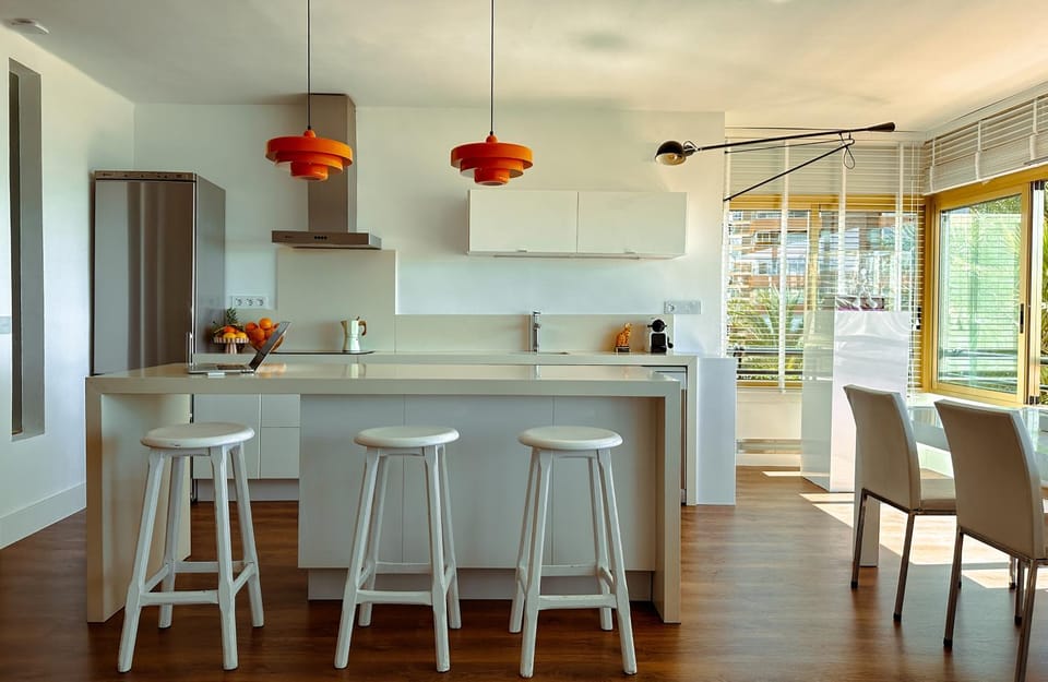 Kitchen or kitchenette, pet friendly, stove