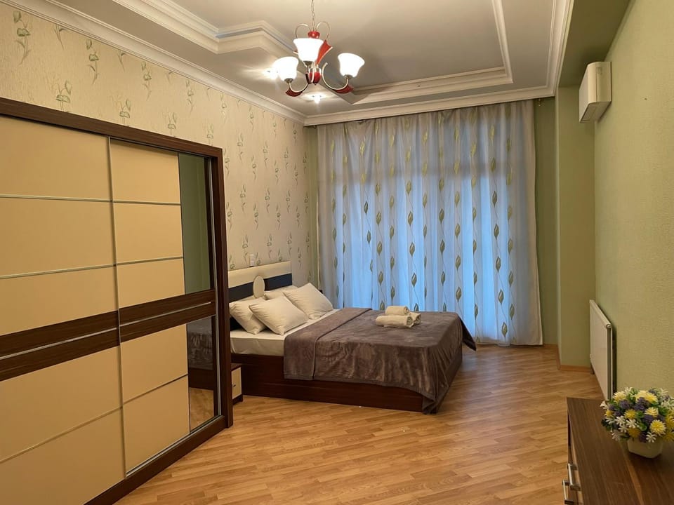 Bed, Bedroom, wardrobe, air conditioner