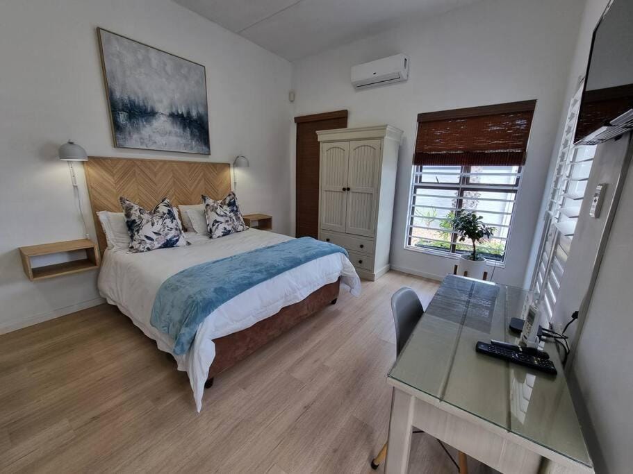 @5 on Lincoln Apartment in Cape Town