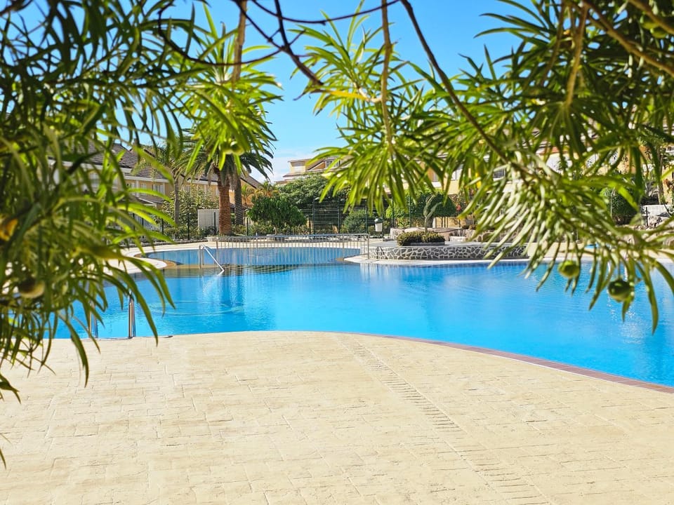 POSITIVE VIBES HOLIDAYS HOME, Playa de las Americas, Tenerife Apartment in Playa de las Americas