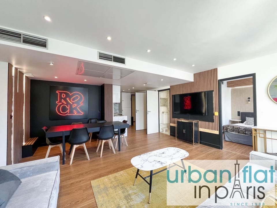 Urban Flat 128 - Art Rock 4BDR Flat near Champs-Elysees Apartment in Paris