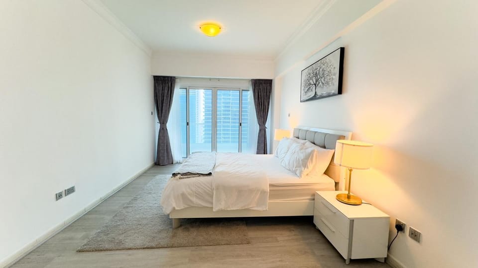 Jumeriah Lake Tower (JLT)-(LAKE VIEW) Apartment in Dubai