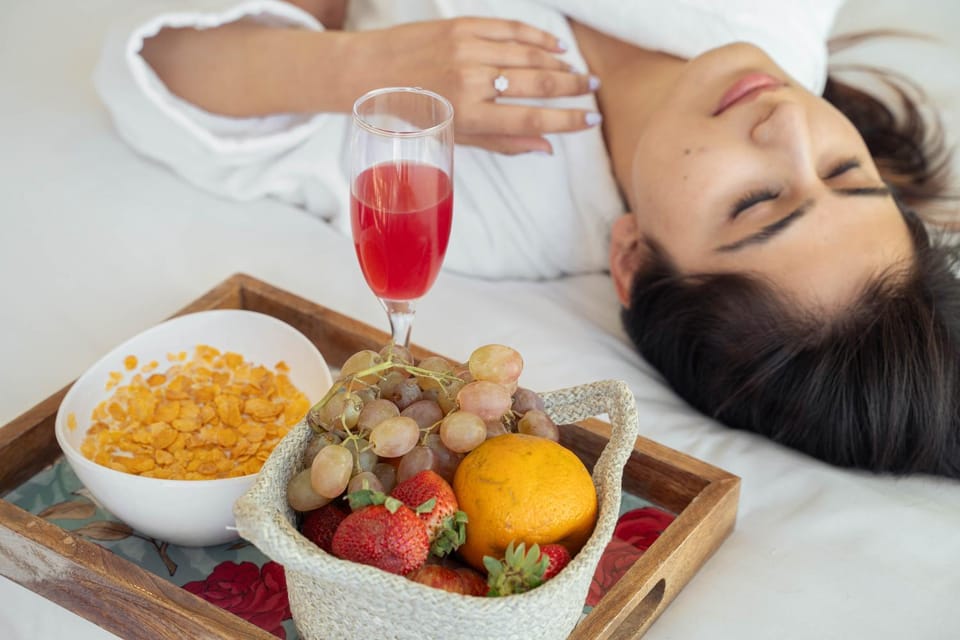 Bed, Drinks