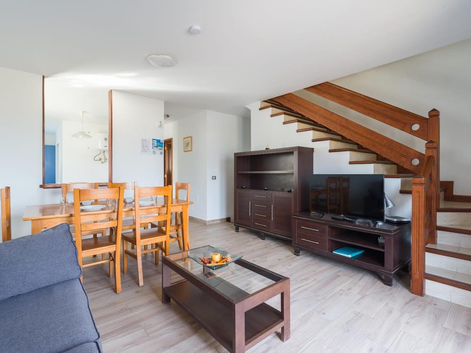 TV and multimedia, Dining area