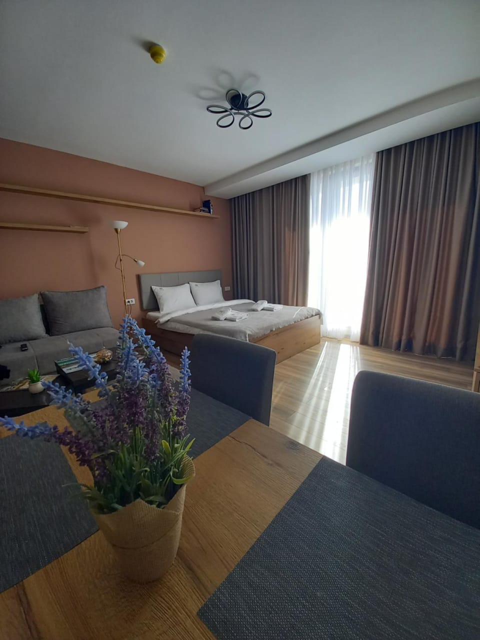 Bed, Photo of the whole room
