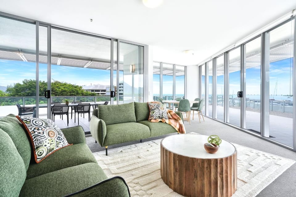 11 Harbour Lights with Ocean Views Apartment in Cairns