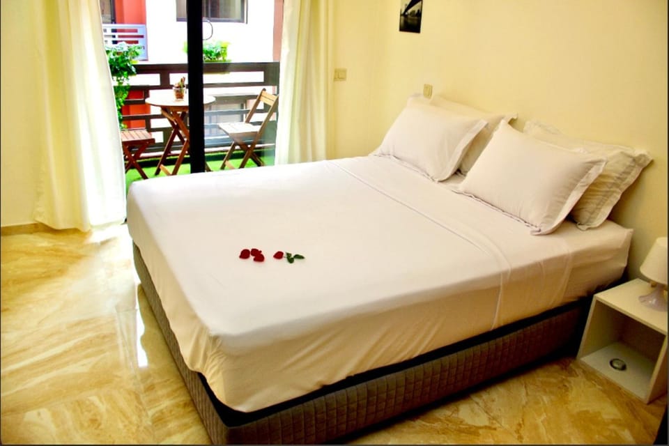 Patio, Bed, Day, View (from property/room), Balcony/Terrace, Photo of the whole room, Bedroom, Time of day