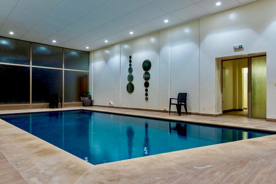 Pool view, Swimming pool, Swimming pool
