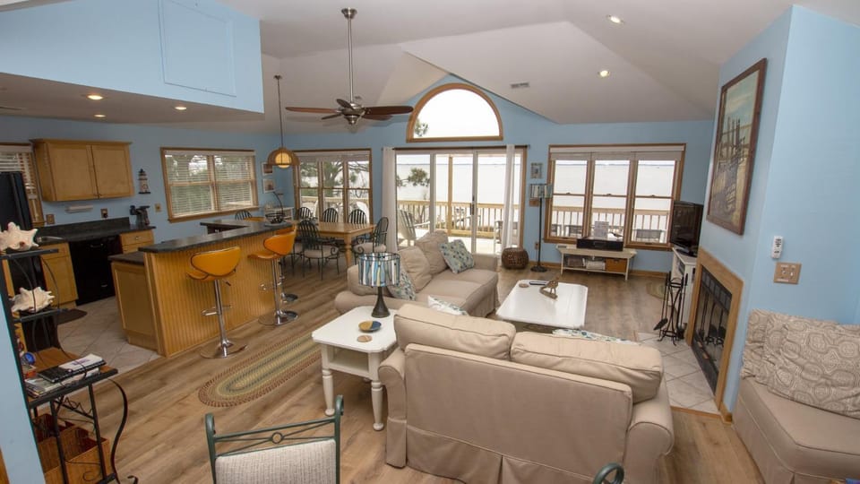 Soundfront, Priv Dock, Sound Views, Sun Deck, SA425, Sound Mind House in Duck