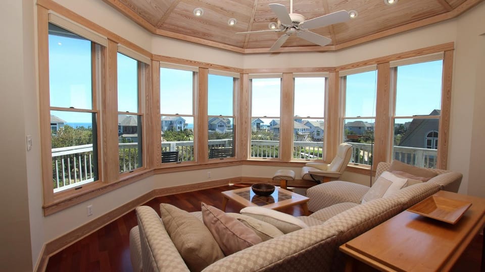 Oceanside, Screened Porch, 100 ft to Beach Access, SA180, Siren Song House in Duck